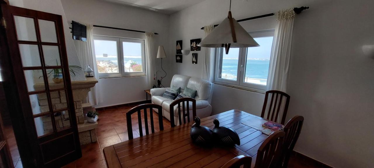 Pequena Baleia Bed & Breakfast Ferrel  Eksteriør bilde